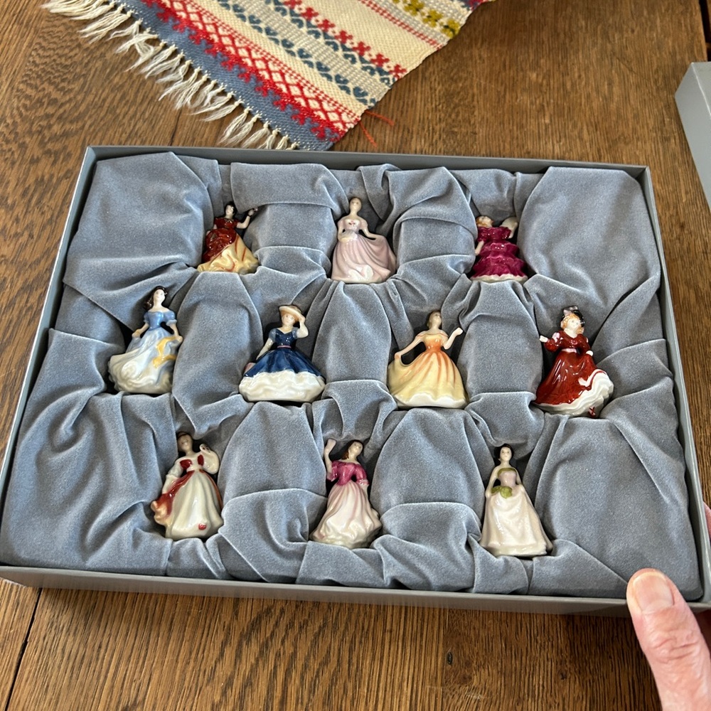 Royal Doulton Pretty Ladies Figurine Collector's Set